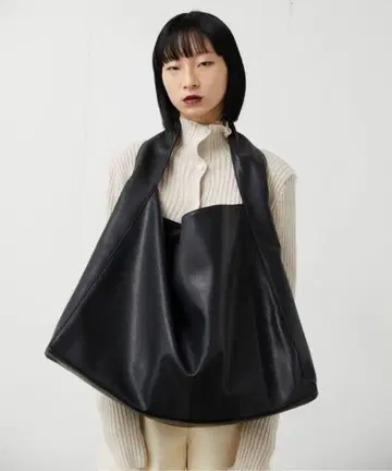 FEKATE 블랙 토트백 합성 피혁