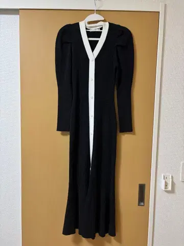 스나이델 snidel 프론트 버튼 니트 원피스