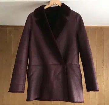 새상품급 최근 Theory 띠어리 양가죽 무스탕 코트 S