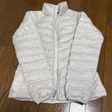 더 노스페이스 여성용 다운 자켓 화이트