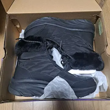 SKECHERS DULUXE 블랙 부츠