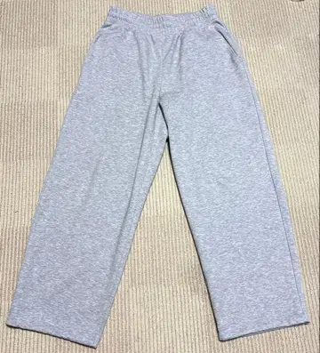 유니클로C 맨투맨 와이드 팬츠