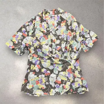 HERNO 헬노 이탈리아제 카슈쿨 반팔 실크 블라우스 꽃무늬