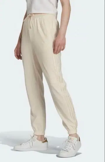 adidas 슬림 조거 팬츠 M 사이즈