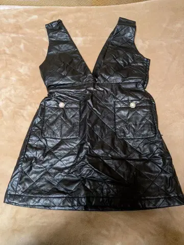 Rady 블랙 퀼팅 슬리브리스 원피스 5/7호