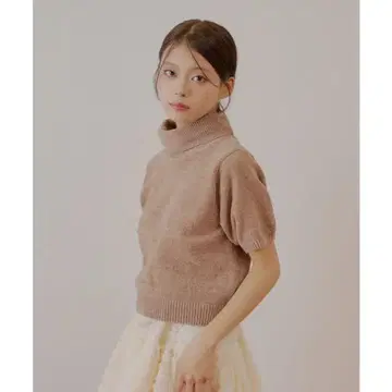 chico 상의 라메 벨로아 터틀 니트 브라운