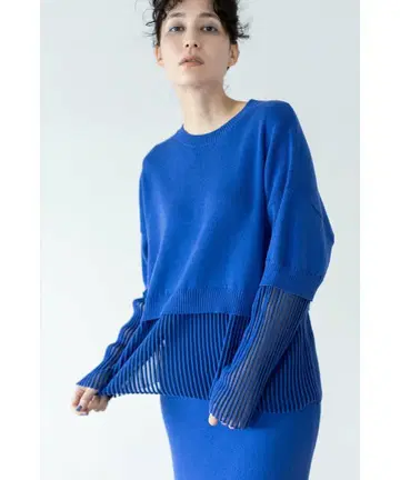 새상품 오즈모시스 스트라이프 밑단 니트 풀오버