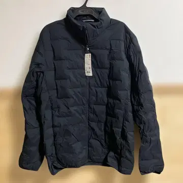 유니클로 라이트 패디드 스트레치 자켓 M 블랙