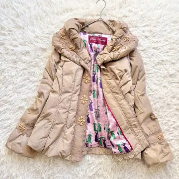 Super Beauty 다운 코트 꽃무늬 비쥬 베이지 42