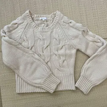 TU 케이블 니트 스웨터 크림색 긴팔