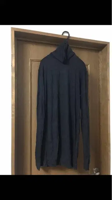 PRY 슈우토Craft Fabric Layered Turtle-neck