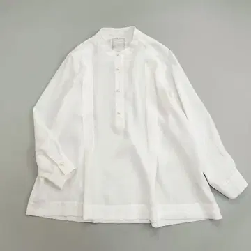 비어즐리 23AW NEW 펄 버튼 셔츠 화이트 프리 사이즈