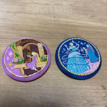 디즈니 자수 캔 배지 2개 세트 라푼젤 / 신데렐라