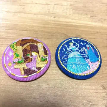 디즈니 자수 캔 배지 2개 세트 라푼젤 / 신데렐라