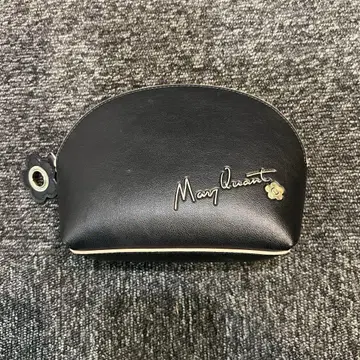 MARYQUANT 마리퀀트 플립 사이드 데이지 라운드 파우치 L