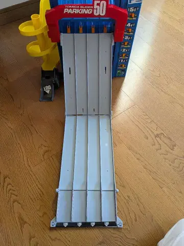 토미카 슬라이더 파킹 50