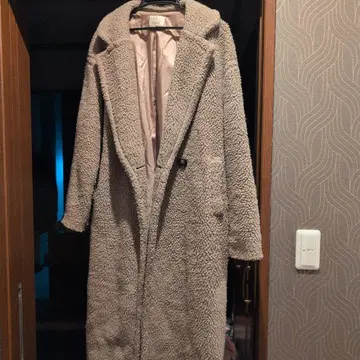 EGOIST 베이지 보아 롱 코트