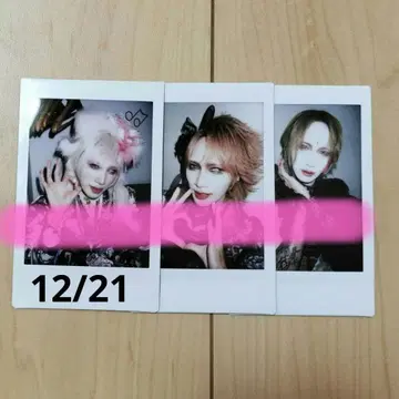 0.1g의 오산 미즈타 마리 씨 폴라로이드 세트 4