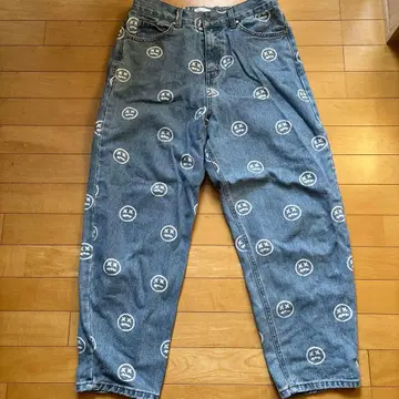 매스나운 스마일 패턴 데님