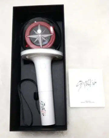 스트레이 키즈 공식 응원봉 Ver. 2