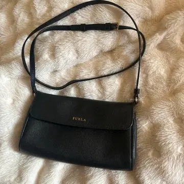 FURZA 블랙 숄더백