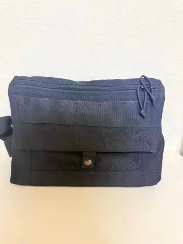 BRIEFING x BEAMS PLUS 별주 메신저 백