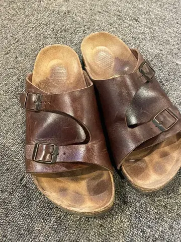 BIRKENSTOCK 브라운 샌들 39