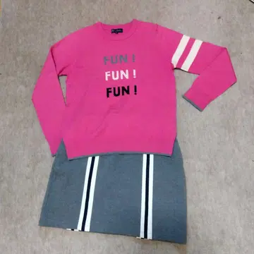 23구 핑크 스웨터와 23구 스커트 세트