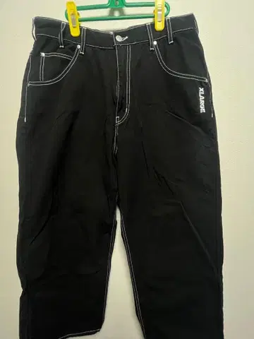 XLARGE 블랙 워크 팬츠 화이트 스티치