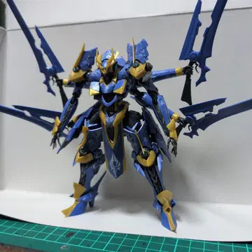 MODEROID 이카루가 현 상태품