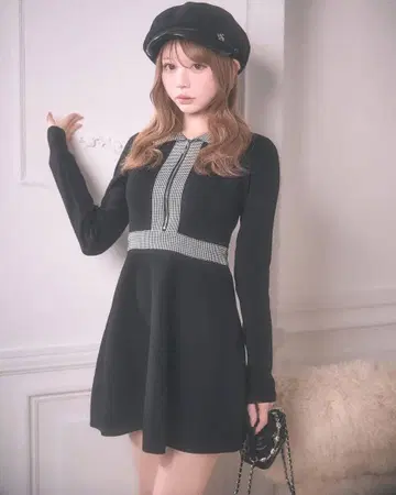 michellMacaron 하운드투스 체크 플레어 니트 원피스