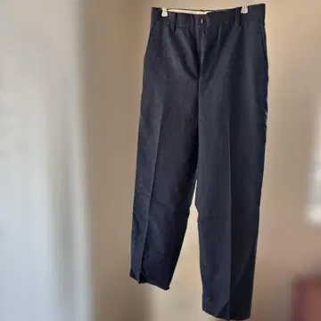 LOEFFL 네이비 슬랙스