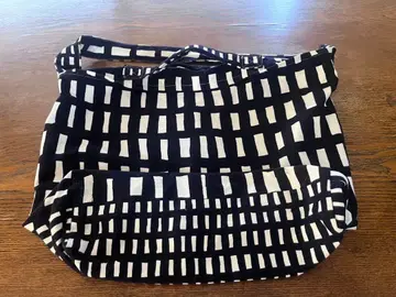 레어 mina sora 체크 바디 백 대