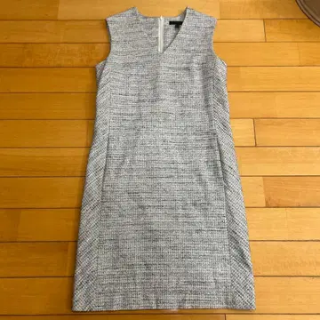 슬리브리스 V넥 무릎 기장 원피스 9호