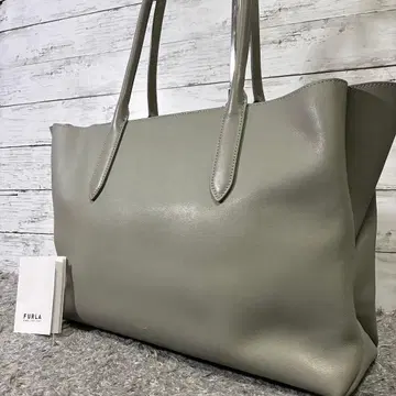 [ 새상품급 ] 훌라 메리디아나 토트 L 그레이지 A4 가죽 대용량 현행