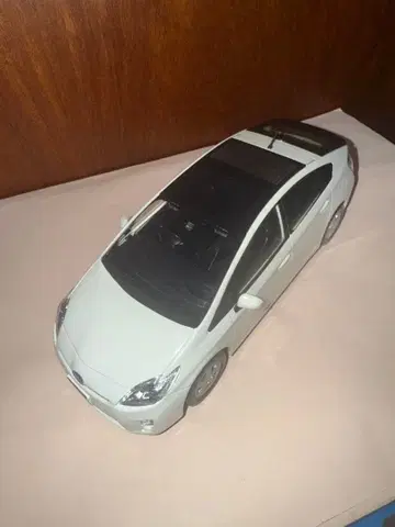 도요타 프리우스 30계 화이트 모형 1/24 스케일