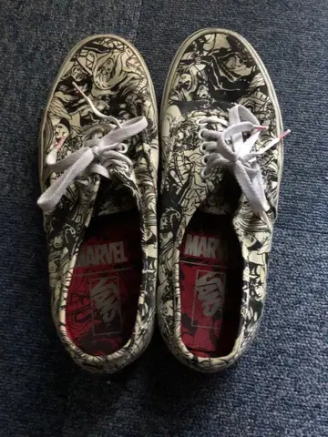 vans 마블 캐릭터 스니커즈