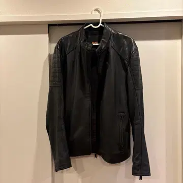 상당히 새상품급 BOSS 블랙 라이더 자켓