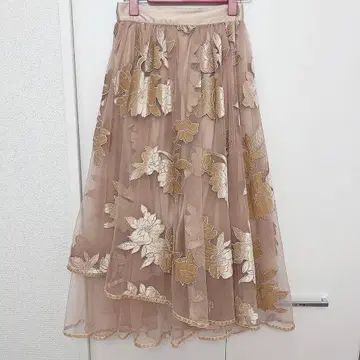 [슬림] 롱 샤샤 스커트 벨벳 자수로 고급스러움