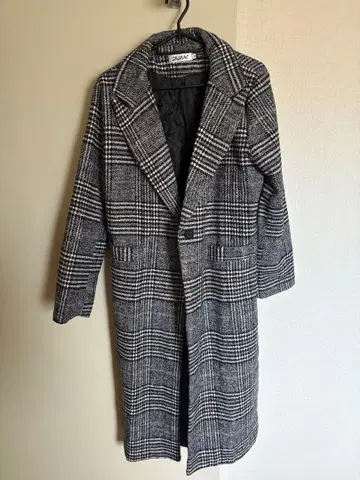 그레이 계열 체크 롱 코트 M 사이즈