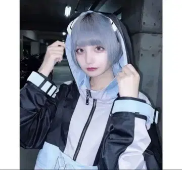 ililil 트윌 절개 하이넥 후드티 배색 블랙 화이트 오버 사이즈