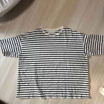 KURO 스트라이프 오버사이즈 티셔츠