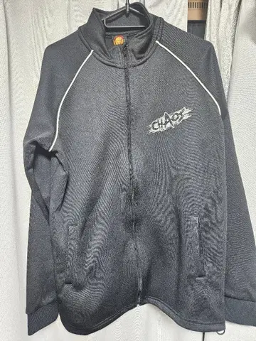 신일본 프로레슬링 CHAOS 집업 자켓 블랙 저지 M
