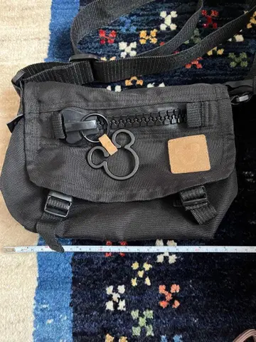 미키 로고 블랙 나일론 숄더백