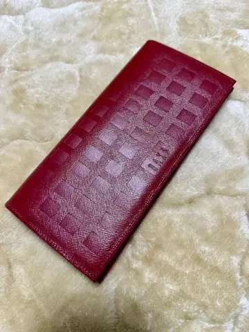 DAKS 장지갑 체커 엠보싱 빨간색 [~1/3 판매]