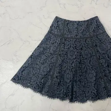 ANAYI 일본제 절개 이소재 안감 부착 플레어 무릎 기장 스커트 38