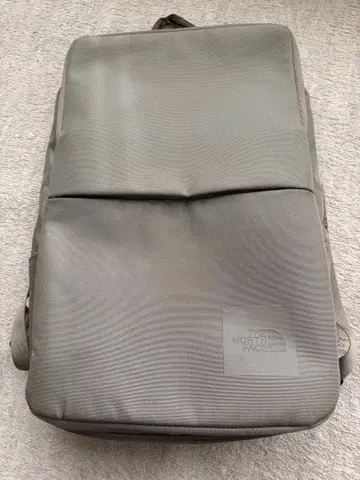 THE NORTH FACE 셔틀 데이팩 슬림