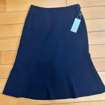 네이비 플레어 스커트 무릎 기장