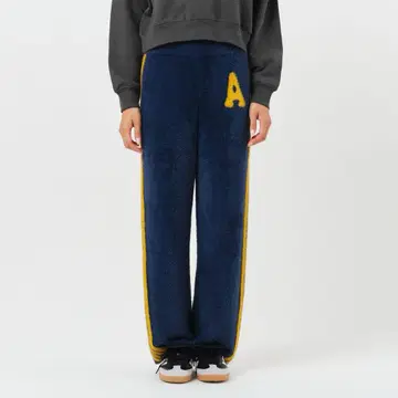 아토모스 핑크 페더 니트 팬츠