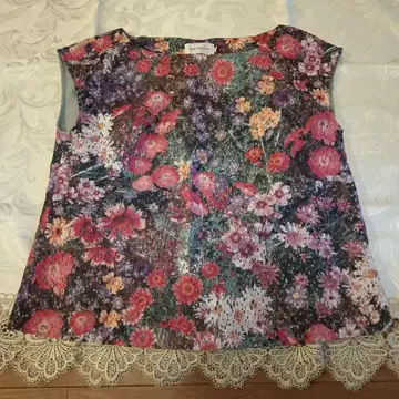 미사용 새상품 Bon mercerie 꽃무늬 반팔 상의 36